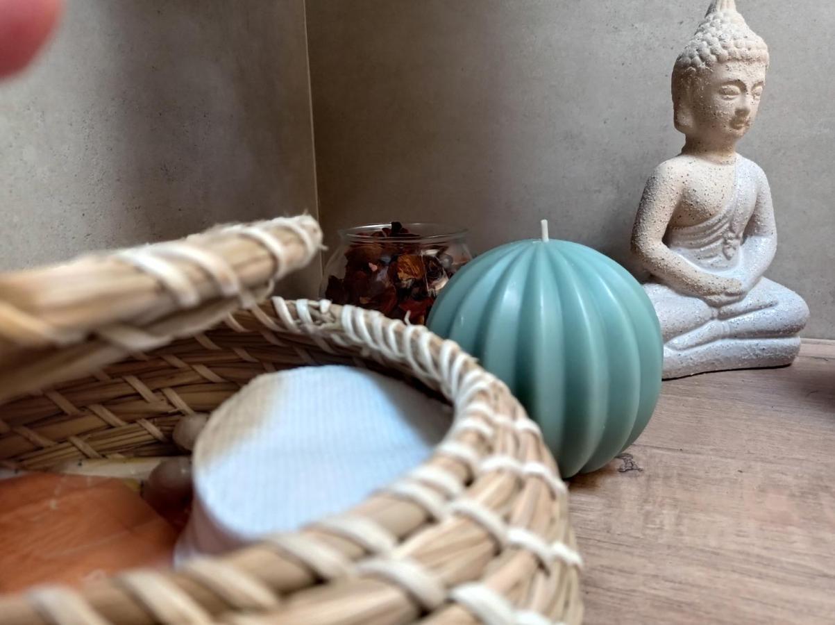 Urban Zen Den 2 Room Condo Bucureşti Exterior foto