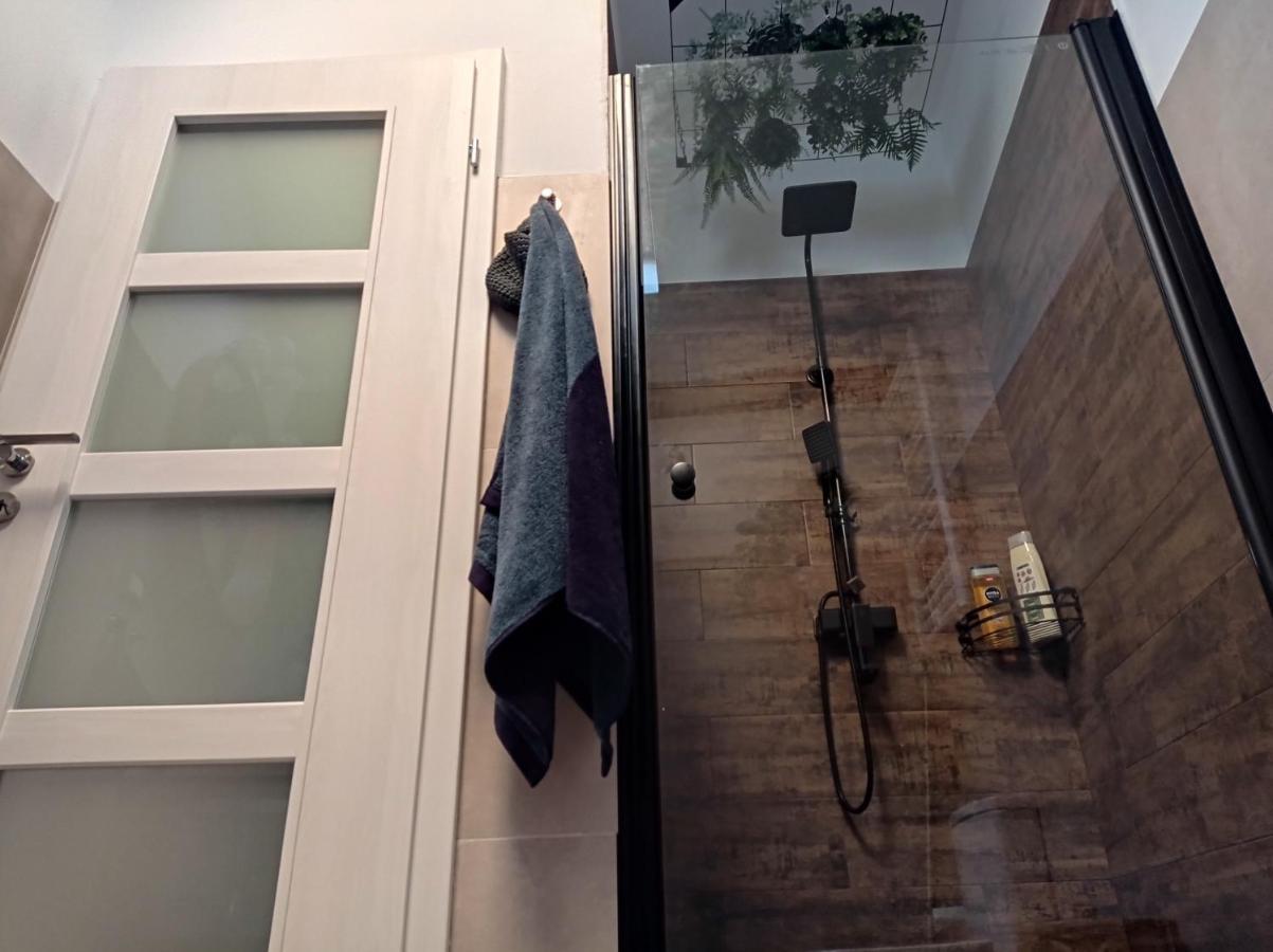 Urban Zen Den 2 Room Condo Bucureşti Exterior foto