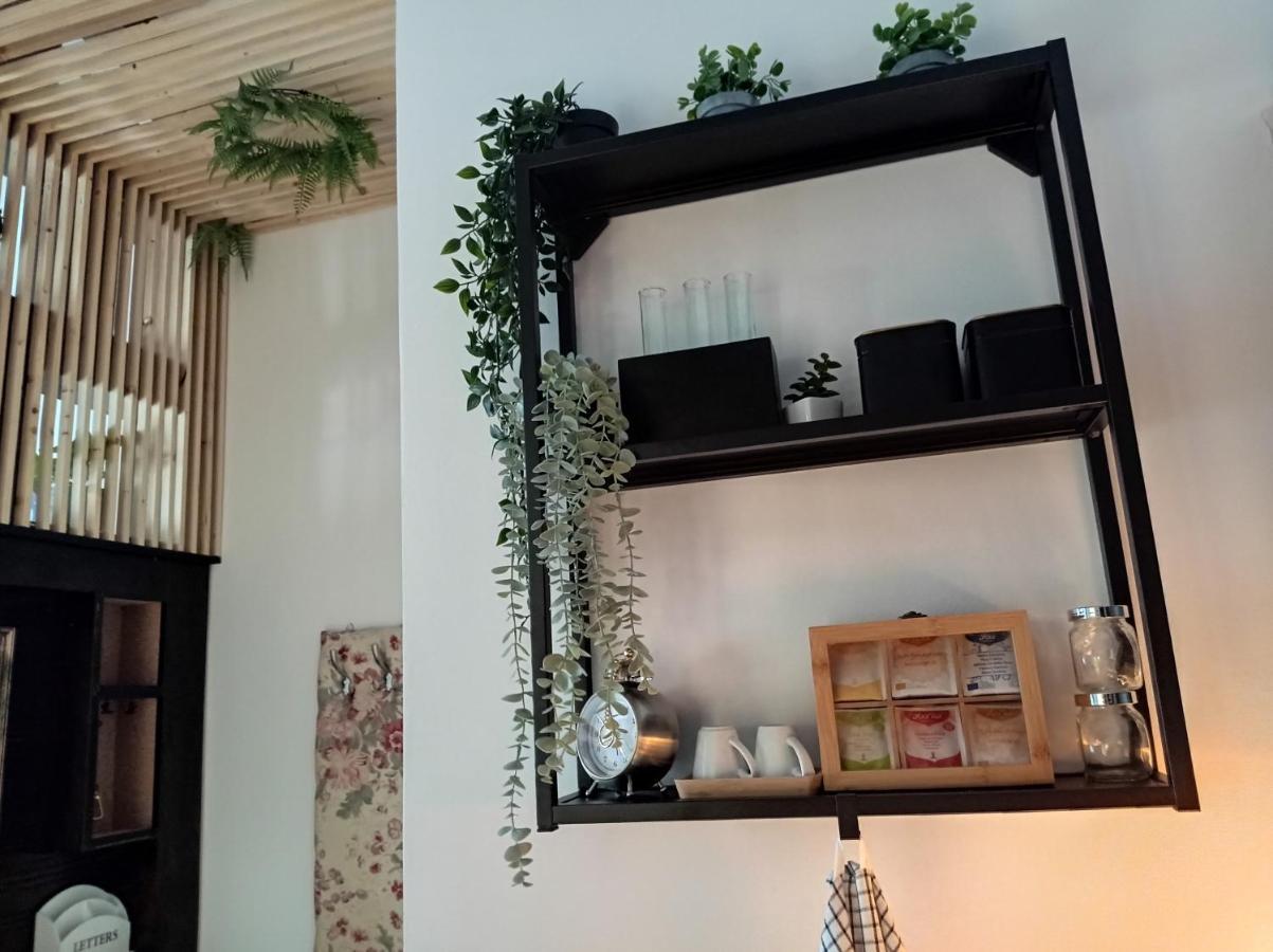Urban Zen Den 2 Room Condo Bucureşti Exterior foto